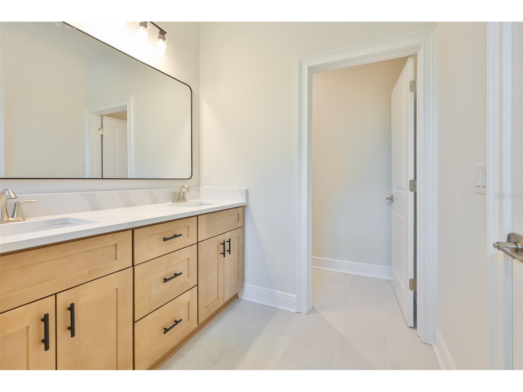 1913 W Beach Street Tampa FL 33607 TB8513673 image17