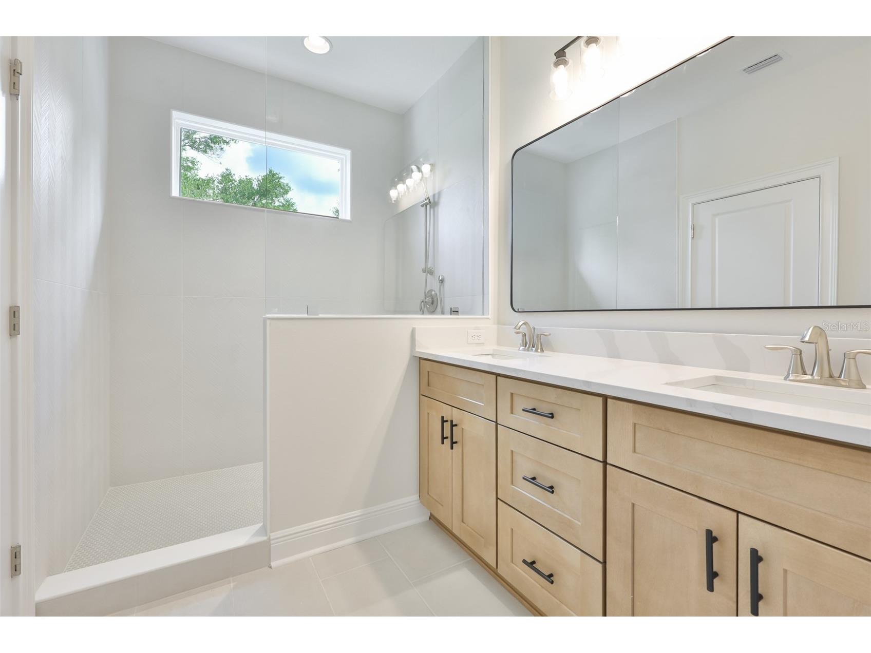 1913 W Beach Street Tampa FL 33607 TB8513673 image18