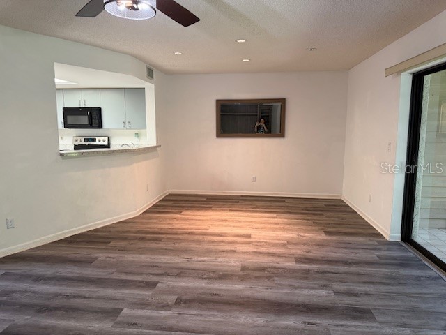 1913 Whispering Way Tarpon Springs FL 34689 W7884933 image4