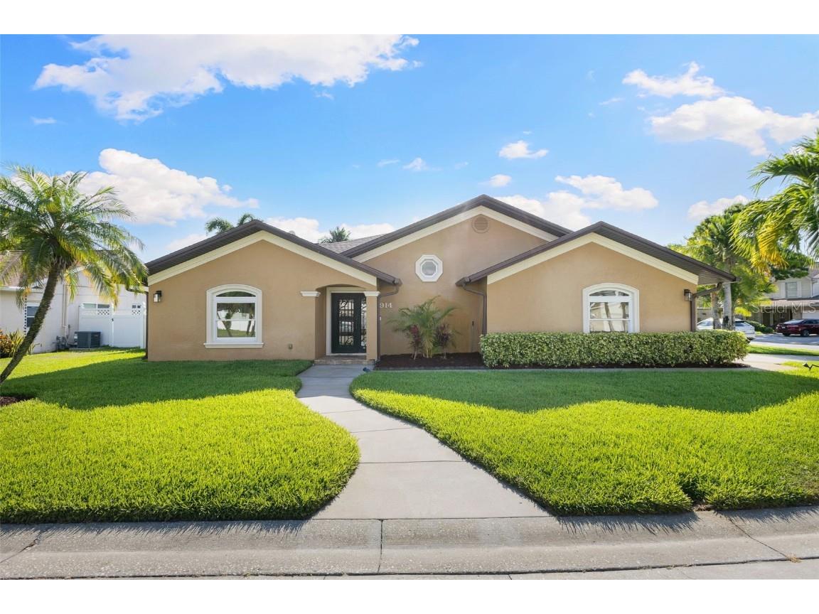 1914 Glen Lakes Circle N Saint Petersburg FL 33702 T3529022 image1