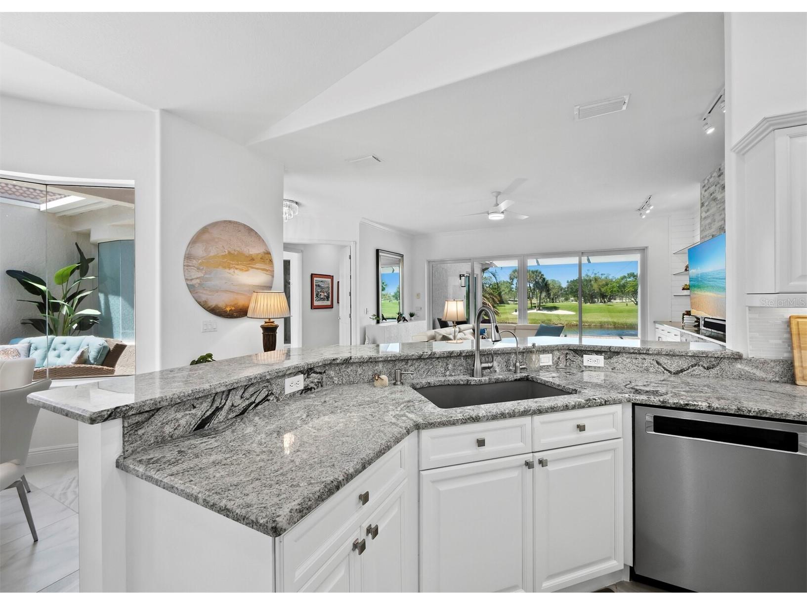 1914 Harbour Links Circle #10 Longboat Key FL 34228 A4686139 image9