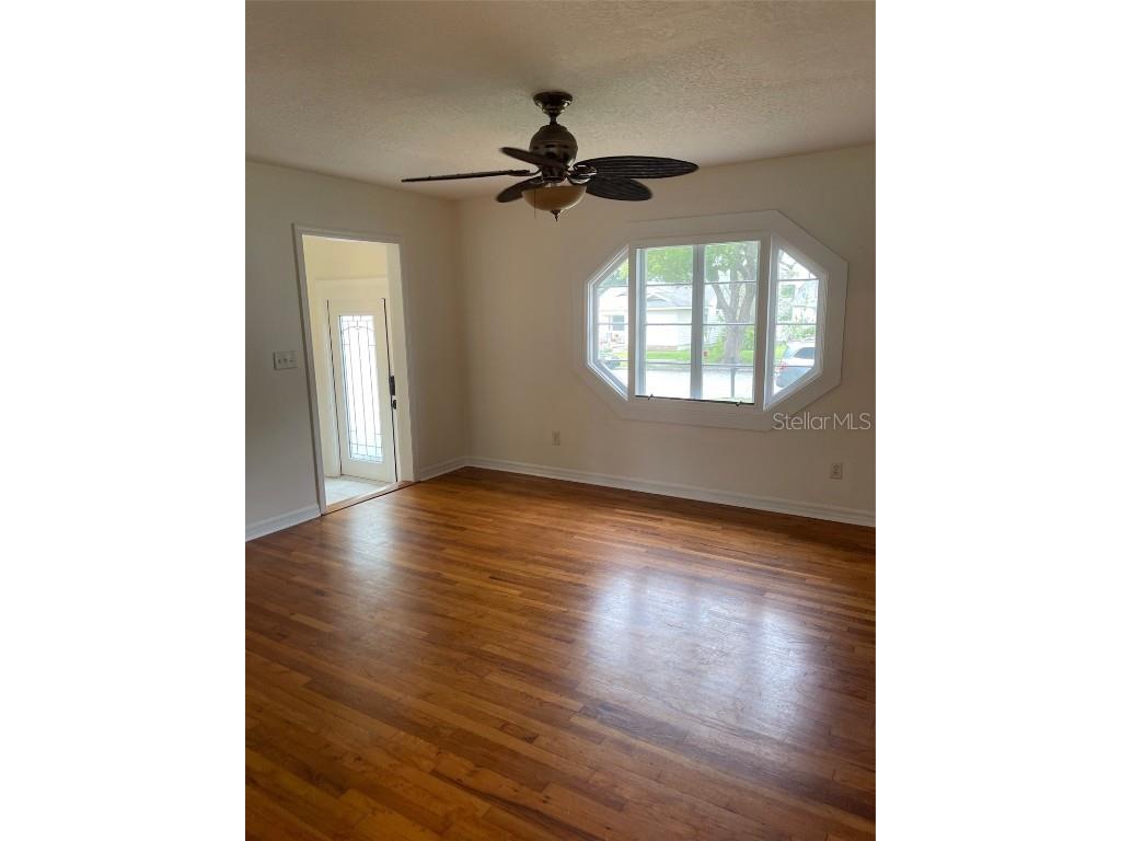 1914 W Aileen Street Tampa FL 33607 - HILLSBOROUGH RIVER TB8374982 image4