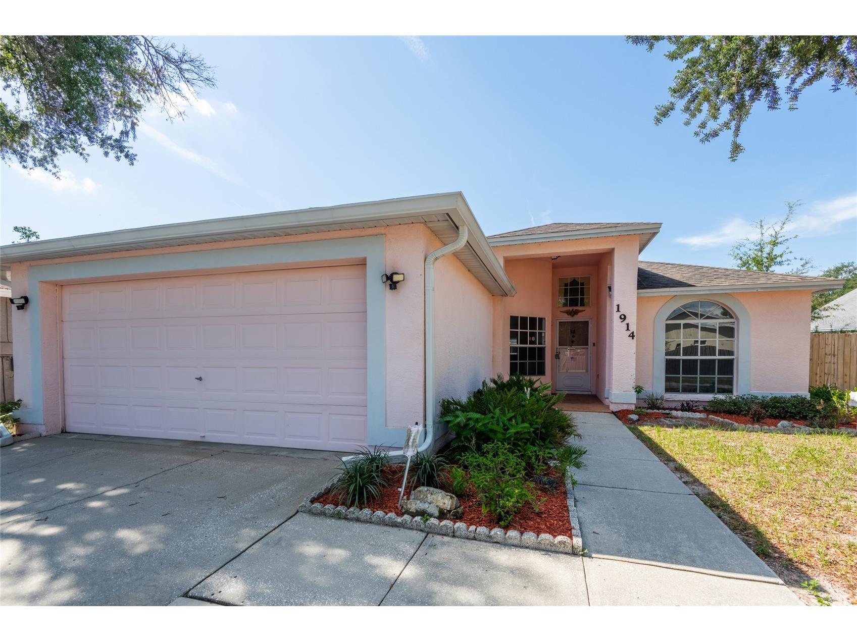 1914 Woodcut Drive Lutz FL 33559 TB8526047 image1