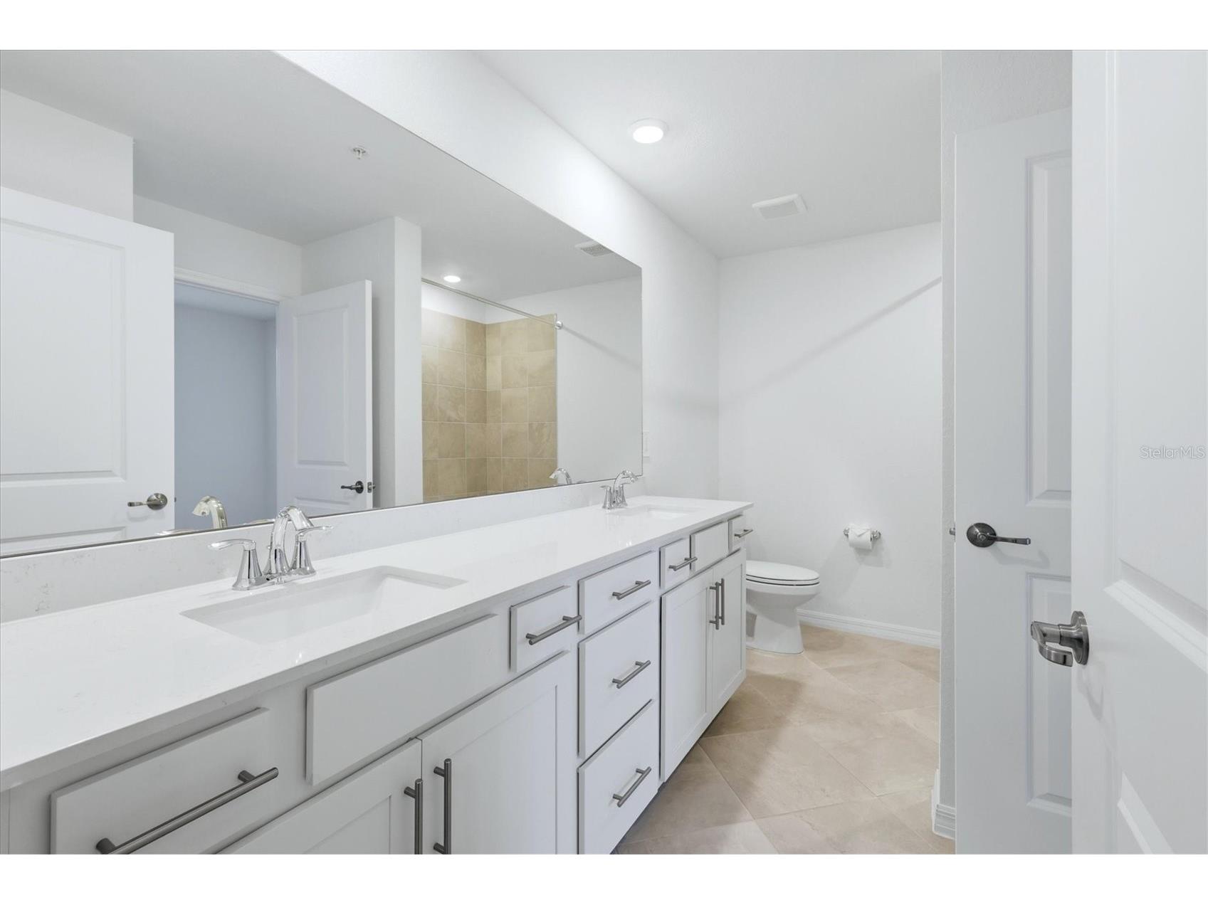 19140 Scallop Loop #108 Lakewood Ranch FL 34211 A4697265 image30