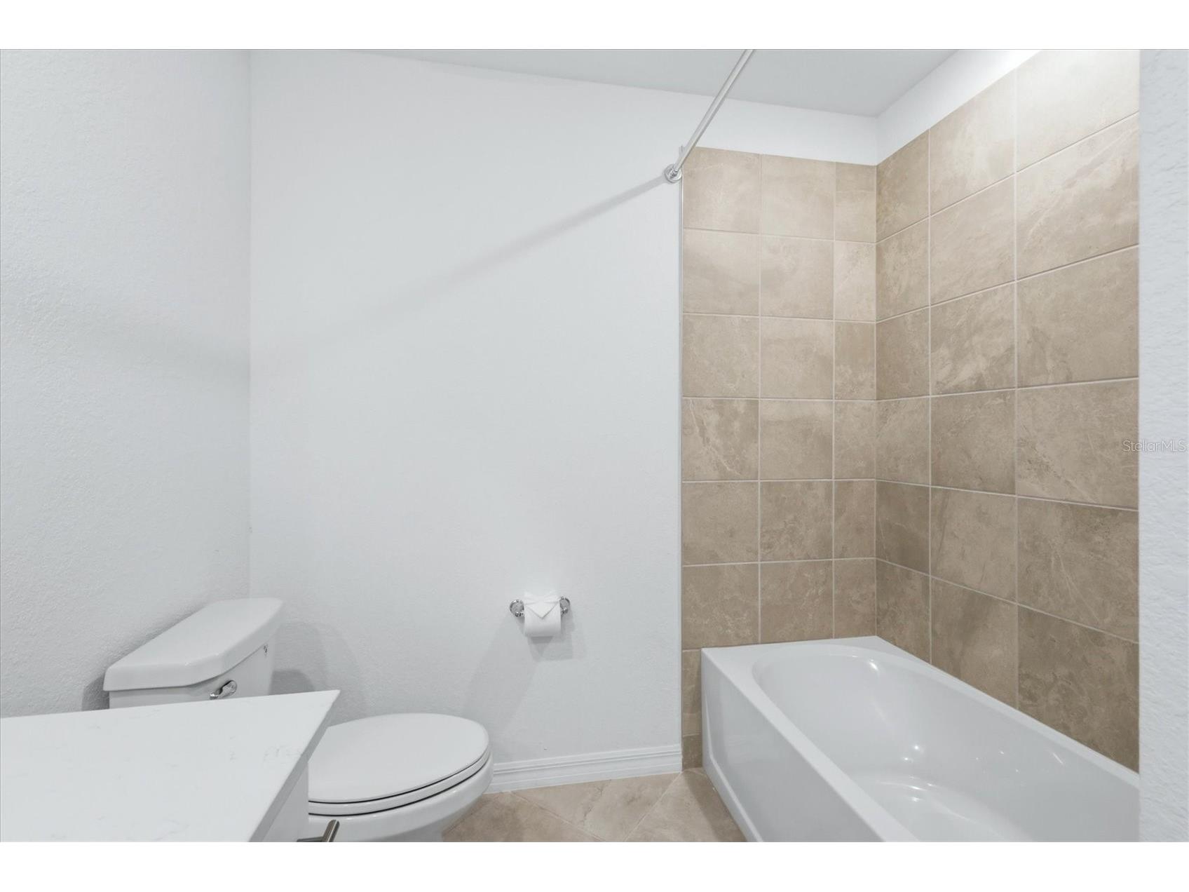 19140 Scallop Loop #108 Lakewood Ranch FL 34211 A4697265 image31