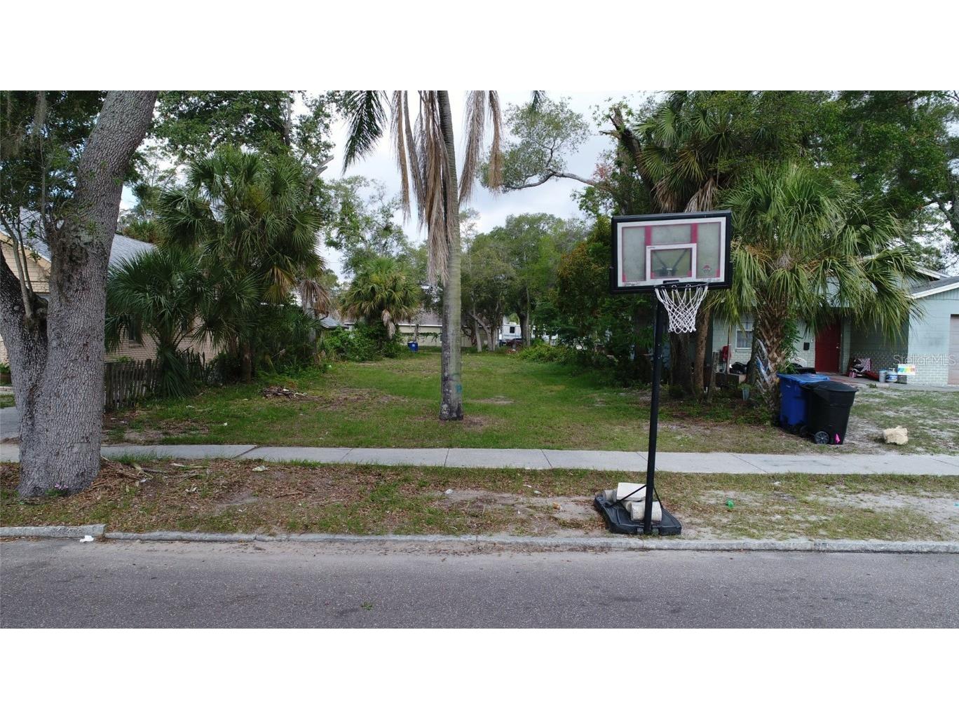 1915 14th Street S Saint Petersburg FL 33705 U8203929 image1