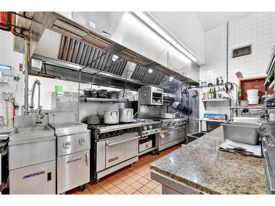 1915 A1a S #ENTIRE BUILDING Saint Augustine FL 32080 GC534545 image35