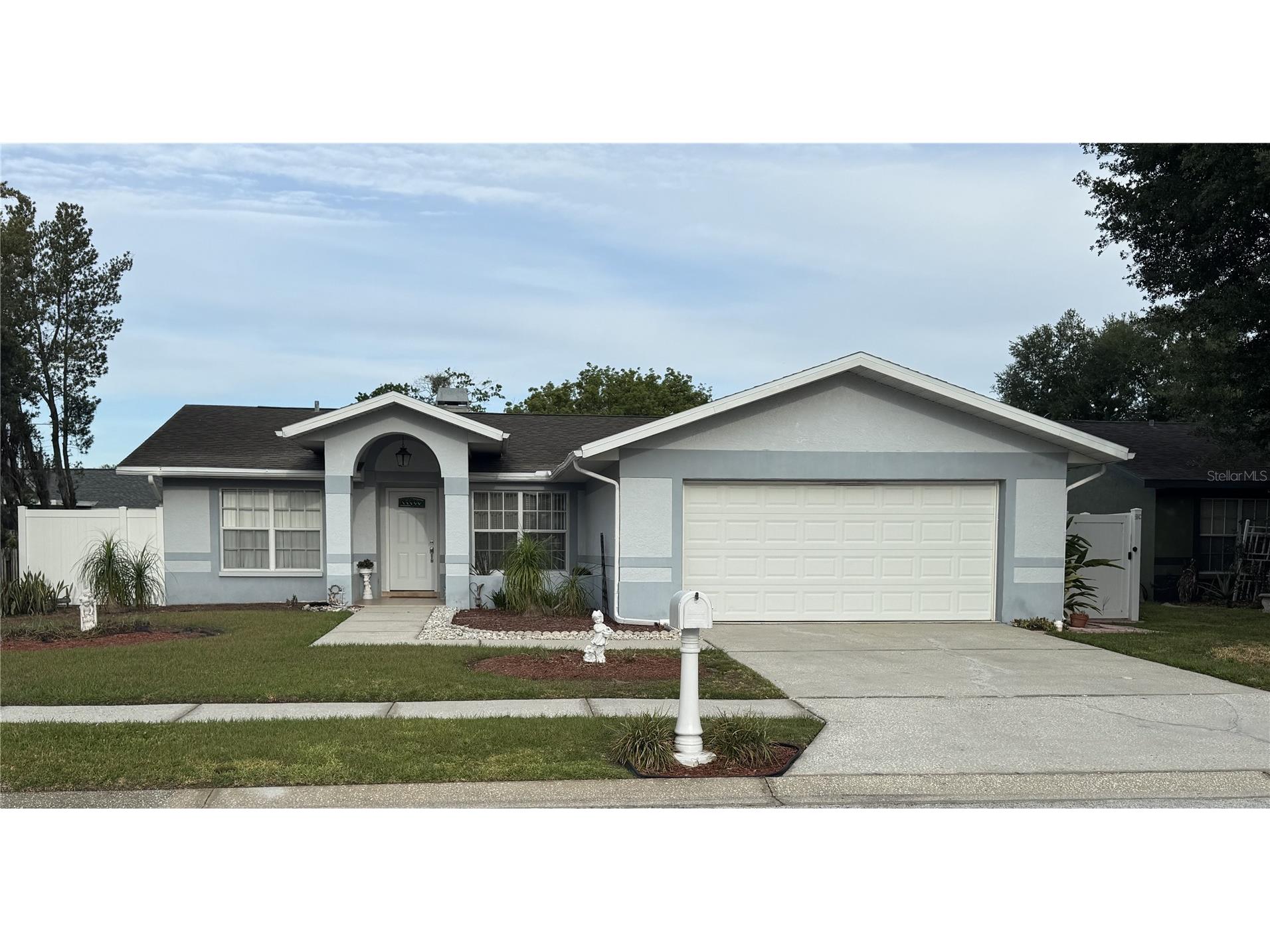 1915 Cheney Court Lutz FL 33549 TB8503990 image1