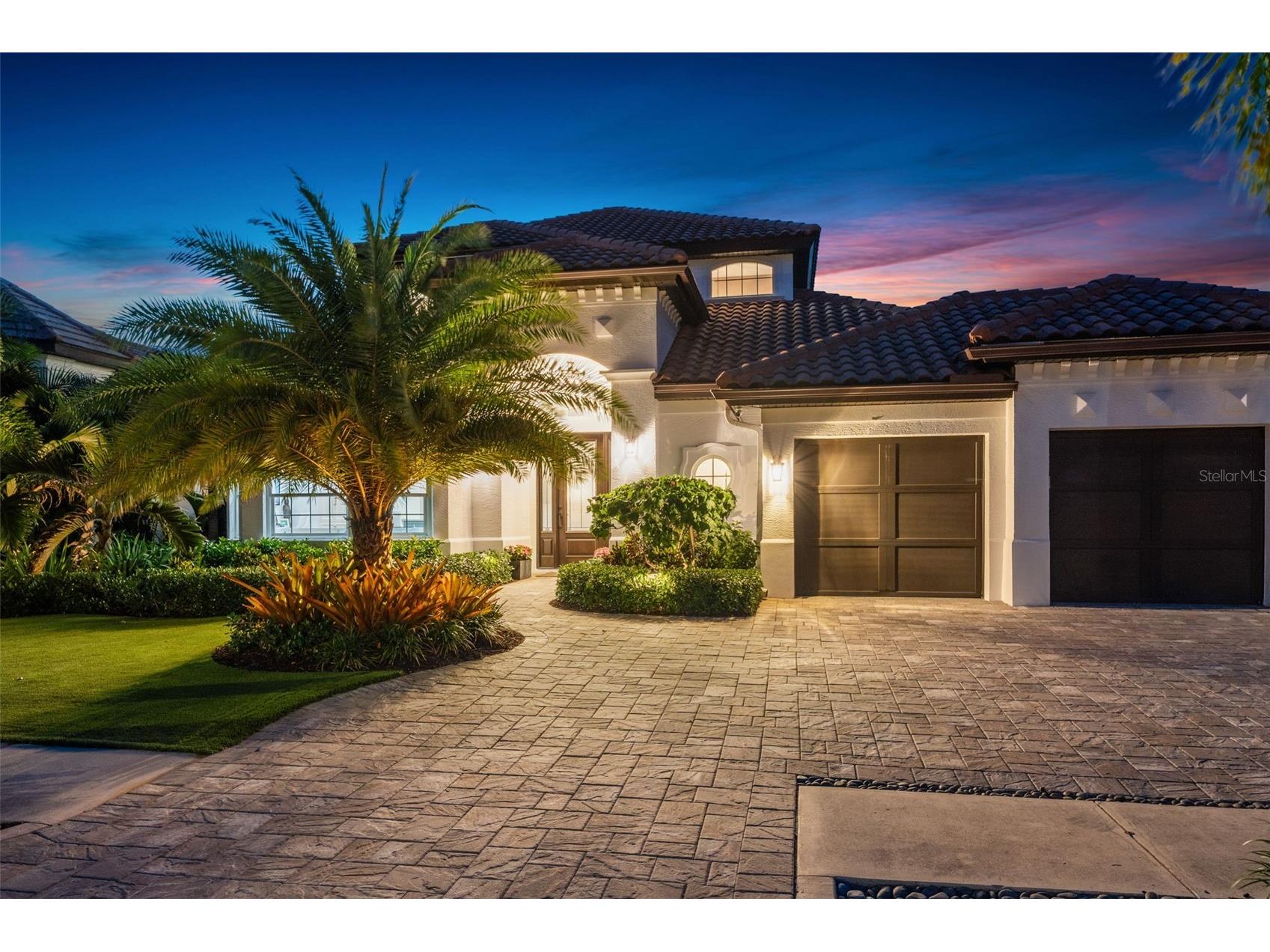 1915 Clematis Street Sarasota FL 34239 A4694616 image1