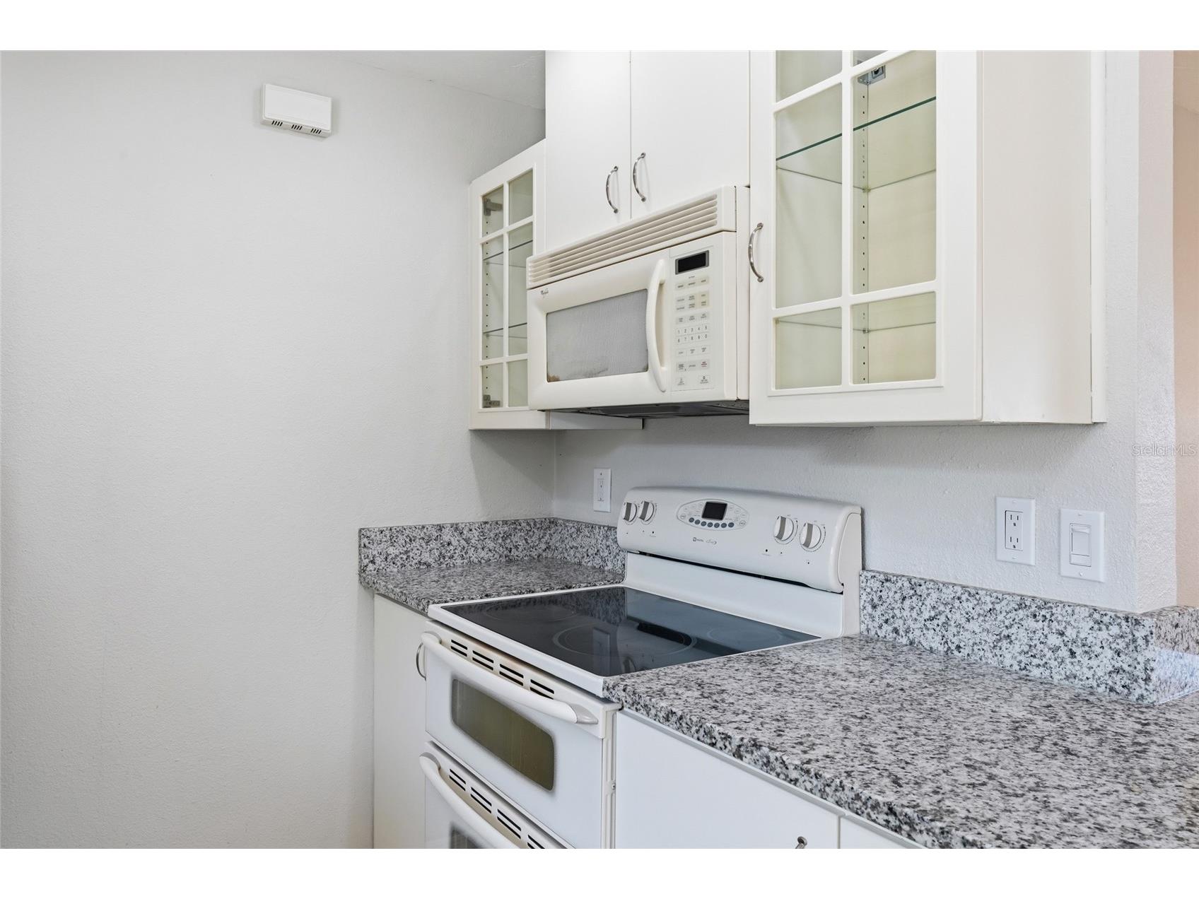 1915 Colleen Street Sarasota FL 34231 A4699301 image15