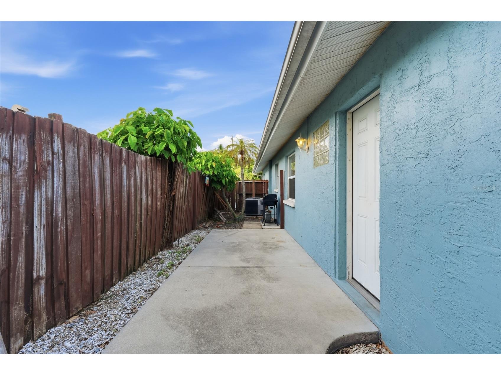 1915 Colleen Street Sarasota FL 34231 A4699301 image36