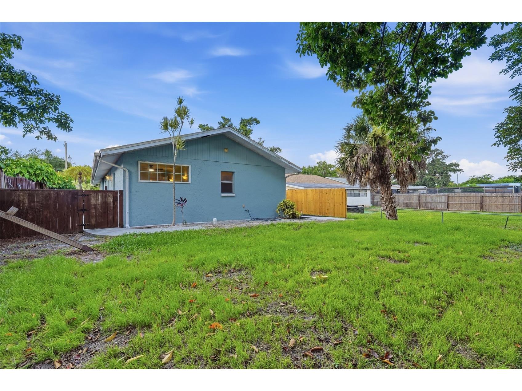 1915 Colleen Street Sarasota FL 34231 A4699301 image38