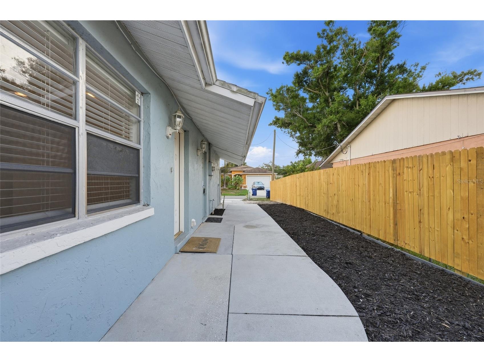 1915 Colleen Street Sarasota FL 34231 A4699301 image6