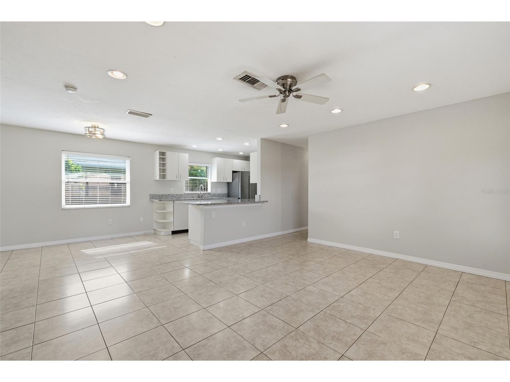 1915 Colleen Street Sarasota FL 34231 A4699301 image9
