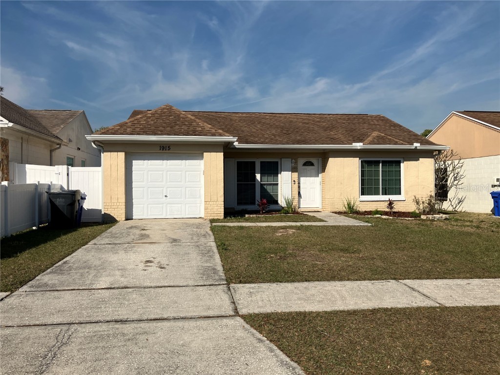 1915 Crown Park Drive Valrico FL 33594 TB8344907 image1