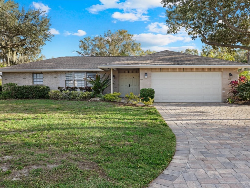 1915 Dalecroft Road Sarasota FL 34235 A4595864 image1