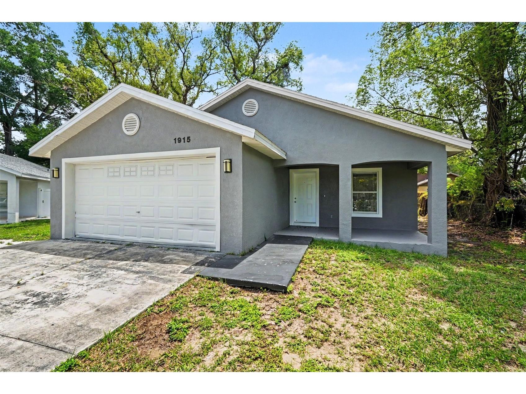 1915 E Mcberry Street Tampa FL 33610 O6411130 image1