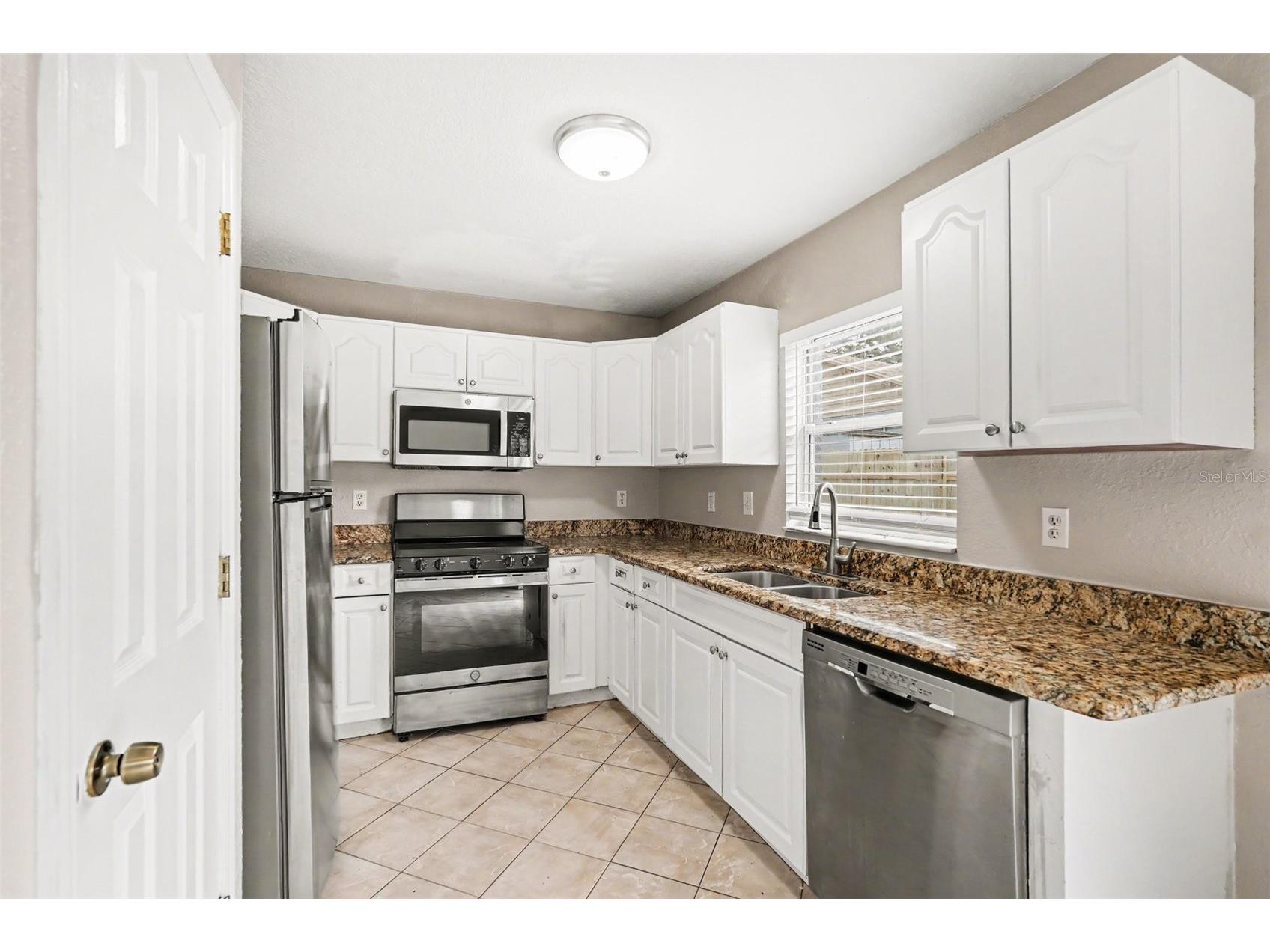 1915 E Mcberry Street Tampa FL 33610 O6411130 image5