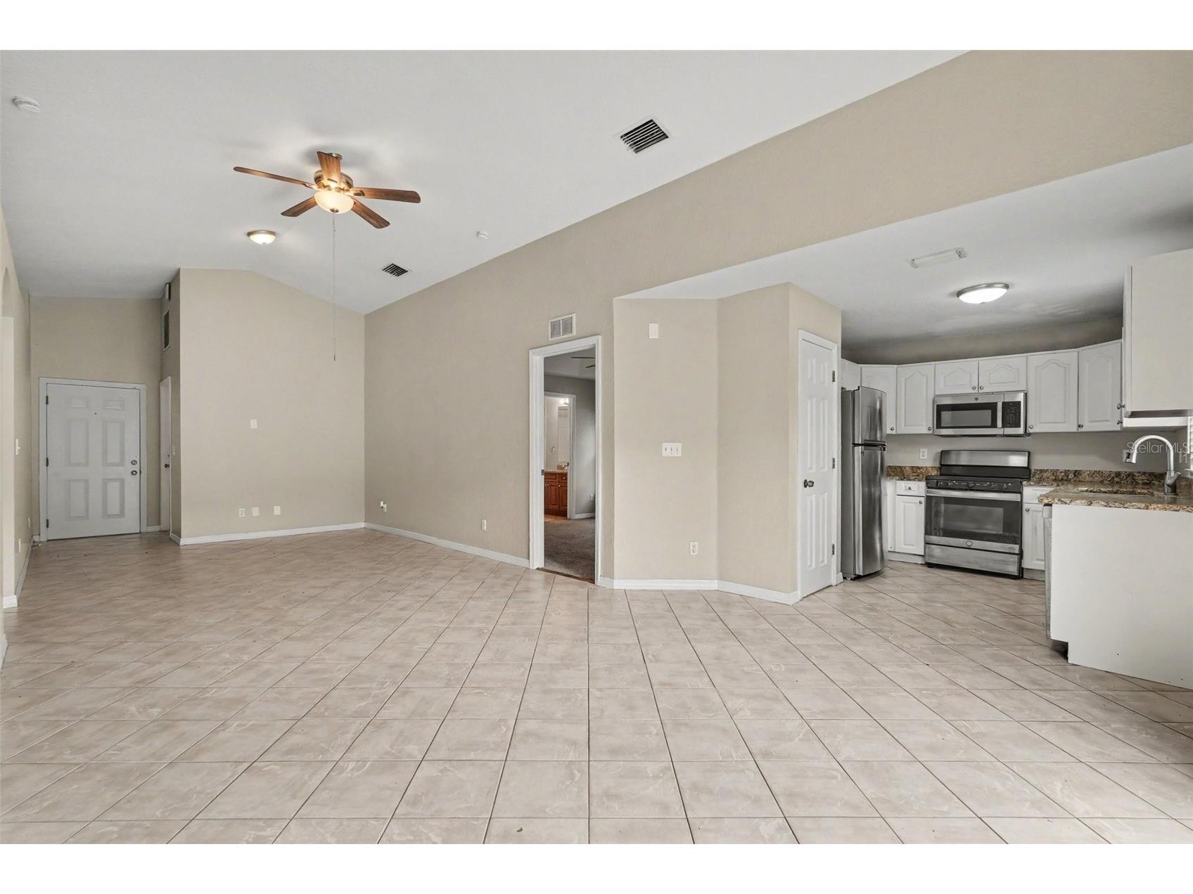 1915 E Mcberry Street Tampa FL 33610 O6411130 image8