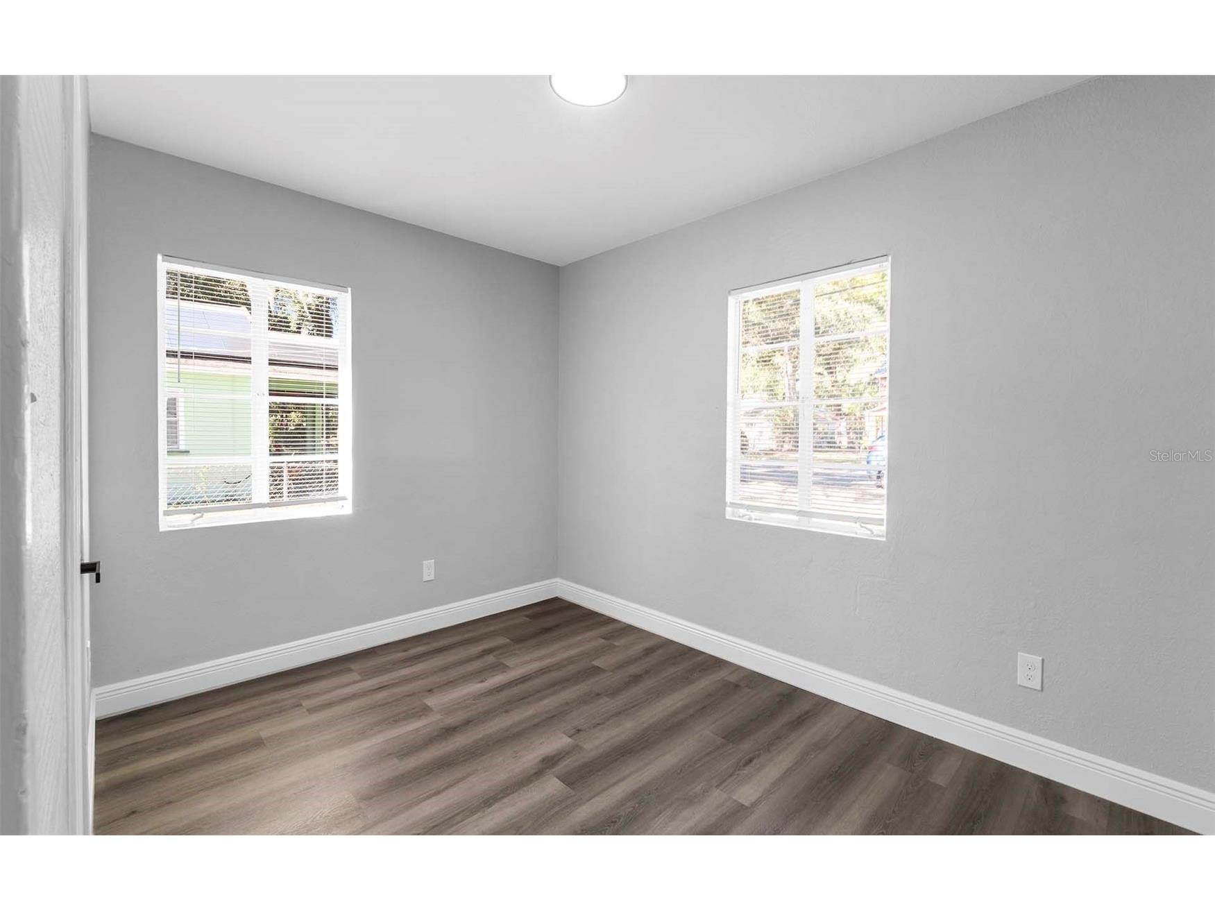 1915 E Powhatan Avenue Tampa FL 33610 TB8462126 image12