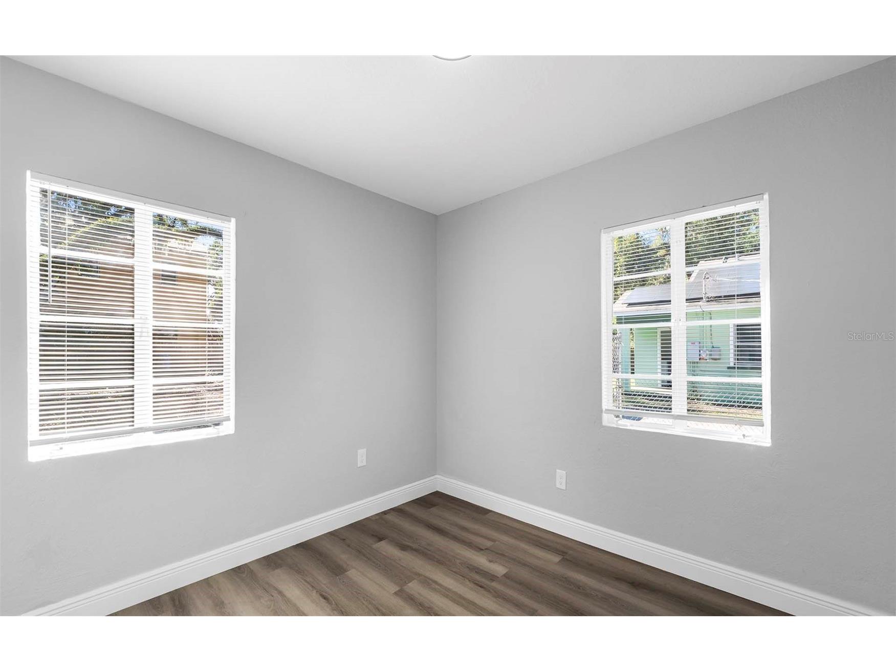 1915 E Powhatan Avenue Tampa FL 33610 TB8462126 image15