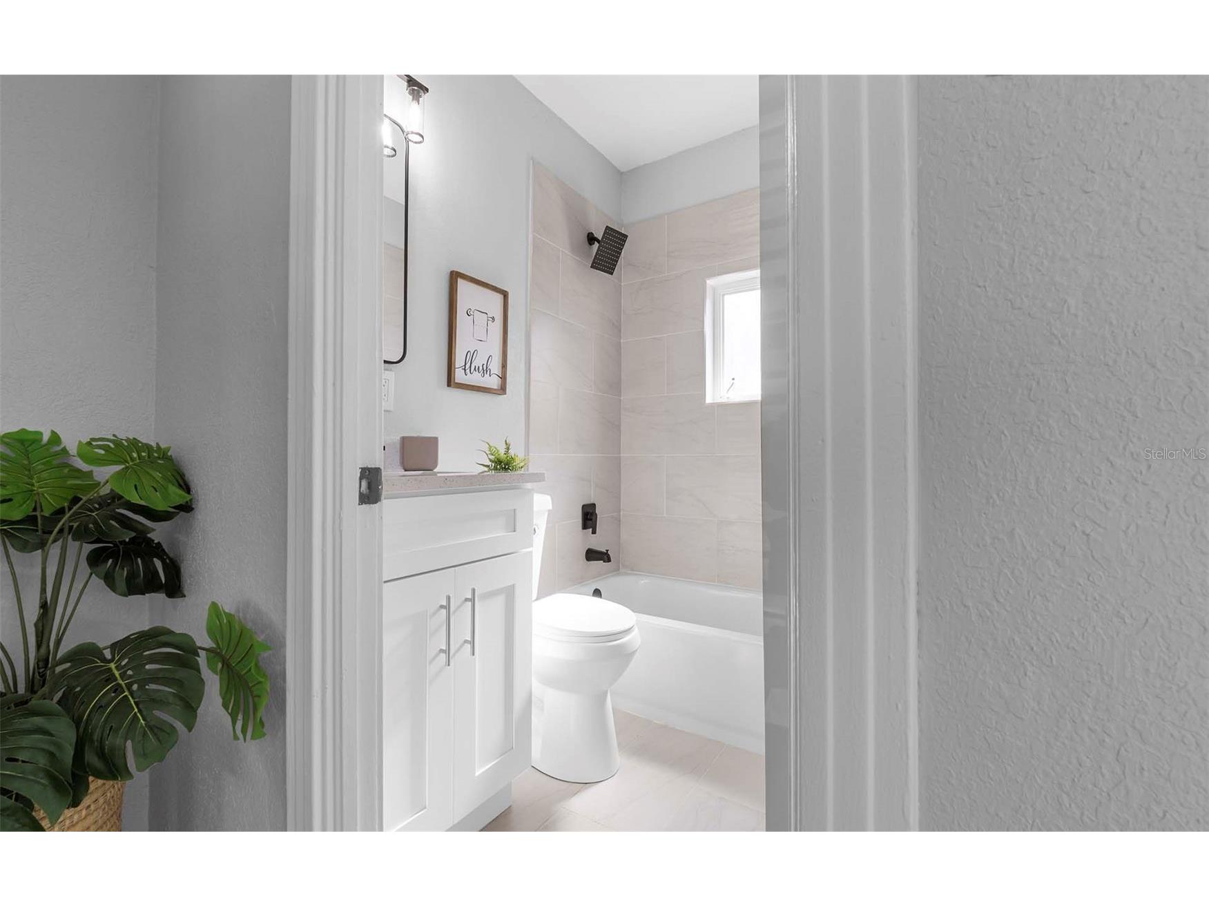 1915 E Powhatan Avenue Tampa FL 33610 TB8462126 image18