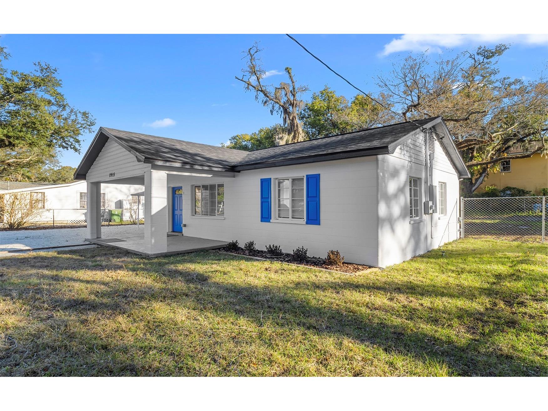 1915 E Powhatan Avenue Tampa FL 33610 TB8462126 image5