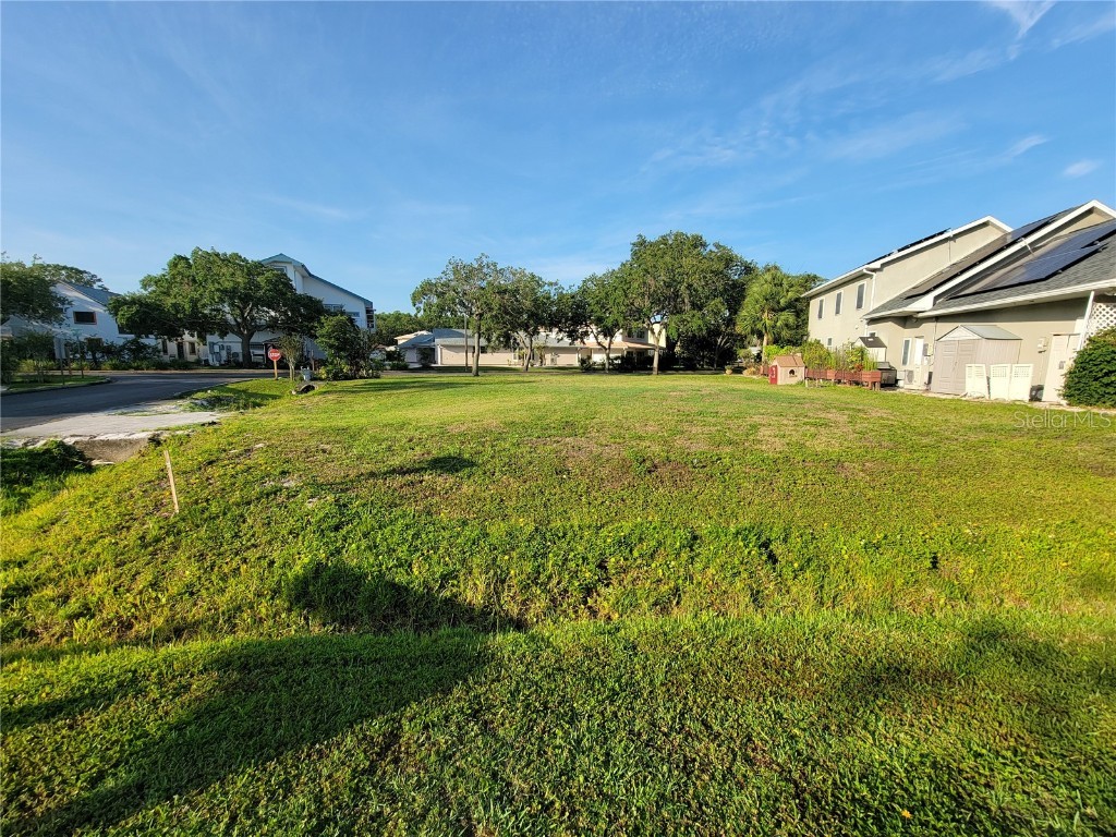 1915 Swanbourne Lane Lutz FL 33558 TB8388141 image4