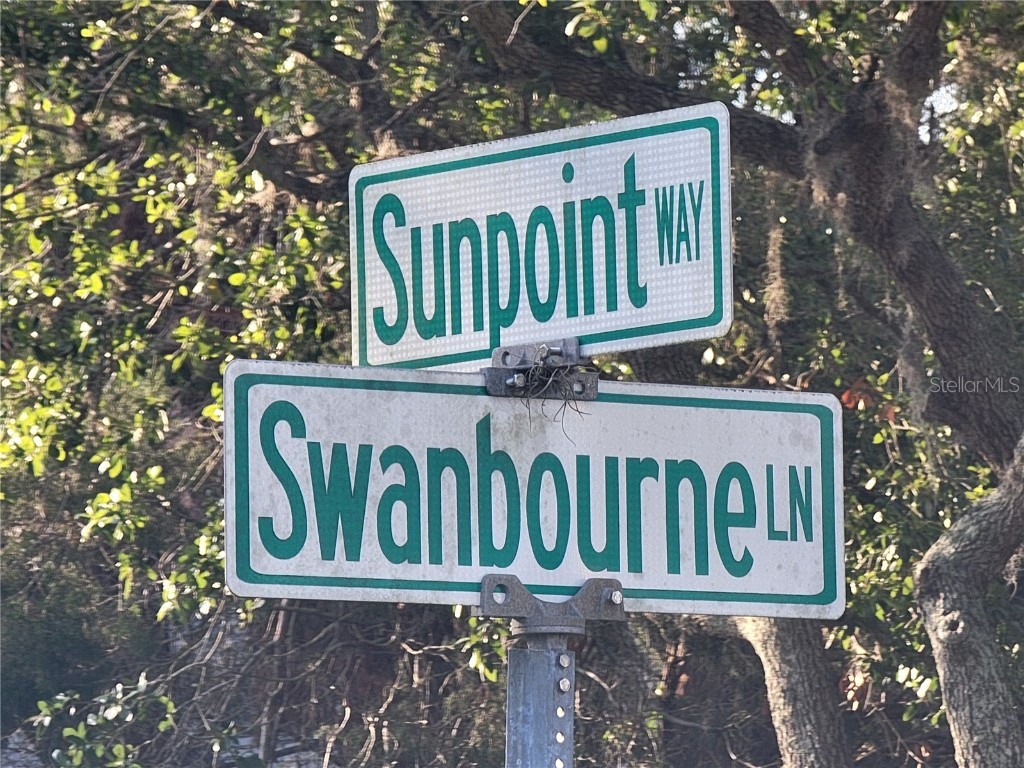 1915 Swanbourne Lane Lutz FL 33558 TB8388141 image5