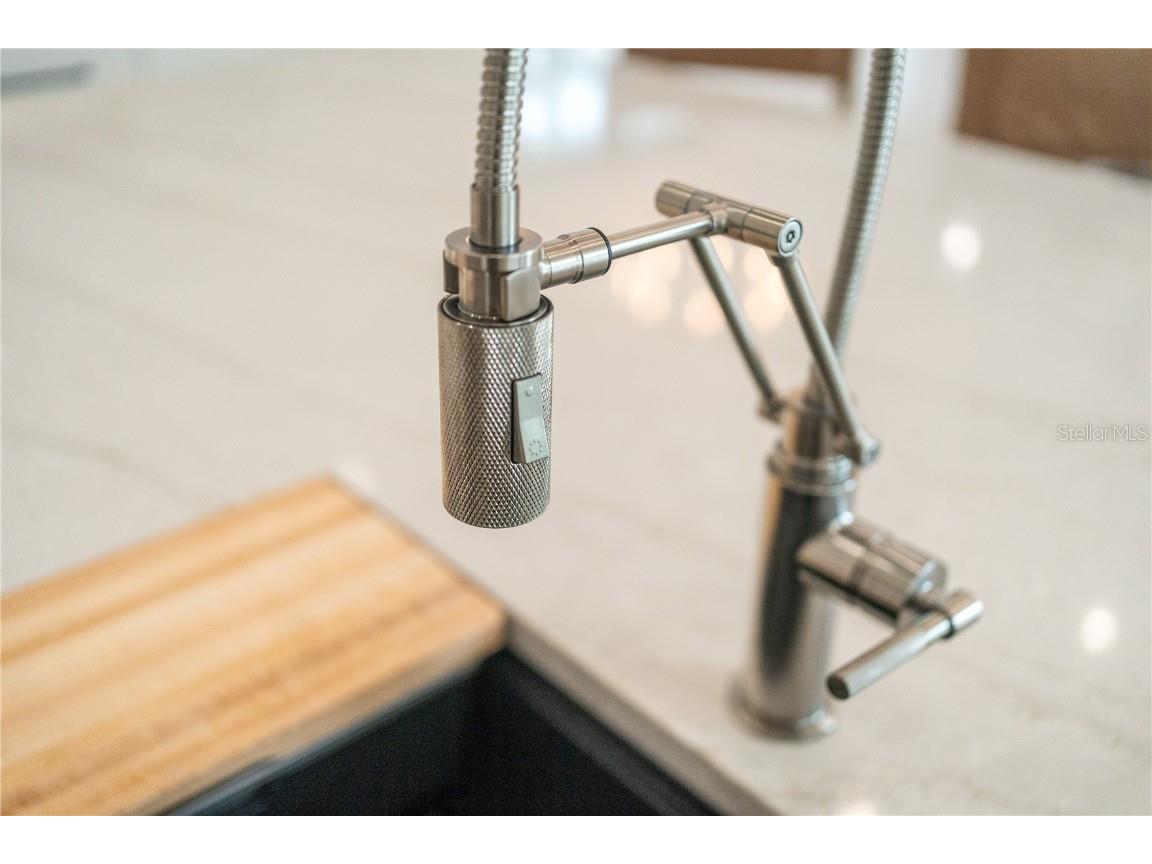 1915 Tulip Drive Sarasota FL 34239 A4673707 image23