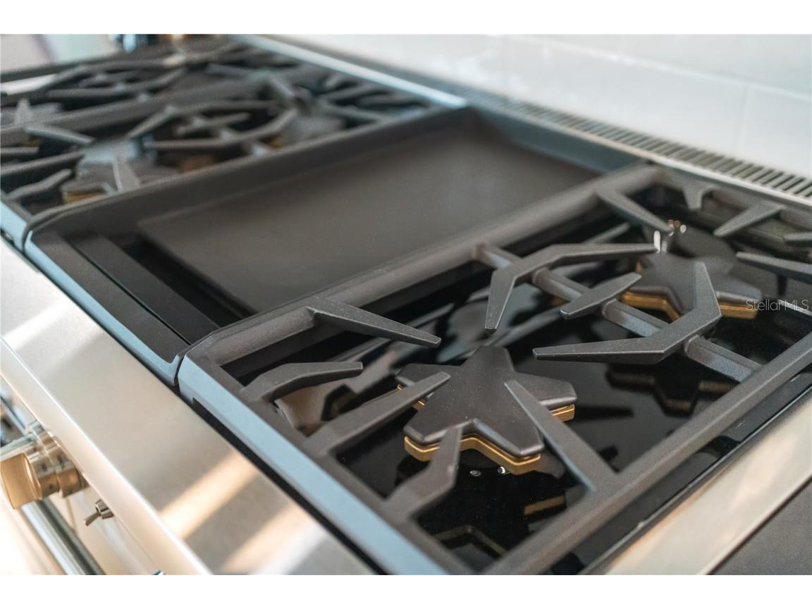 1915 Tulip Drive Sarasota FL 34239 A4673707 image25