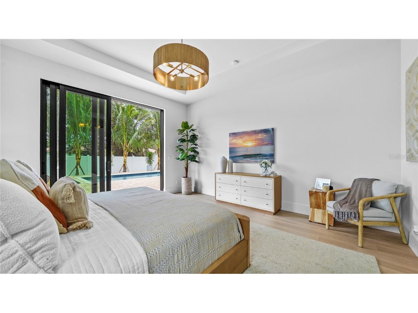 1915 Tulip Drive Sarasota FL 34239 A4673707 image28