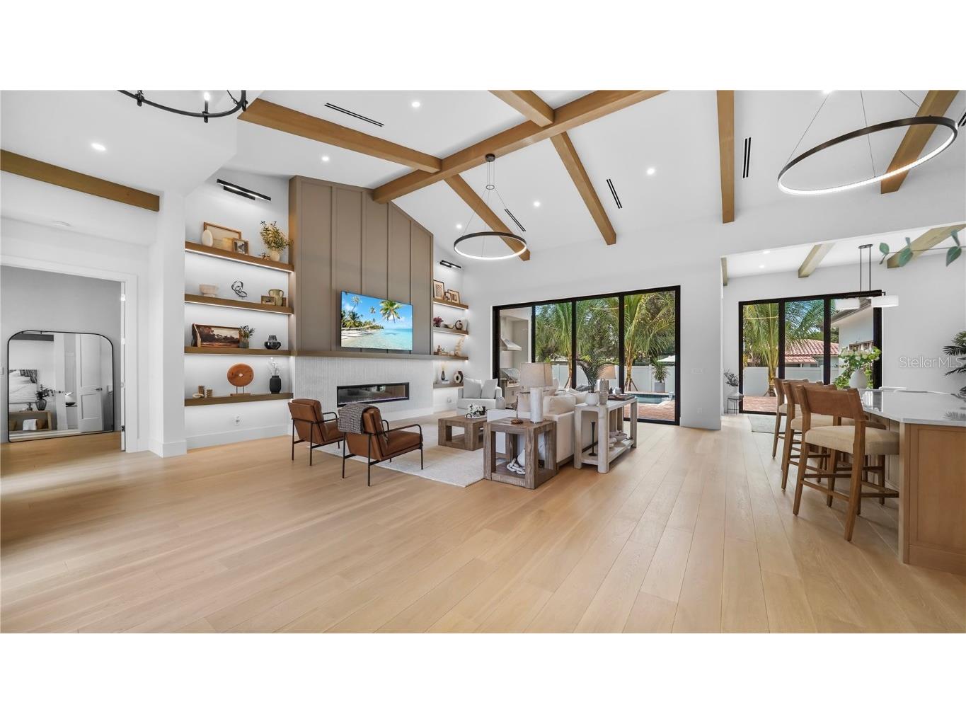 1915 Tulip Drive Sarasota FL 34239 A4673707 image3