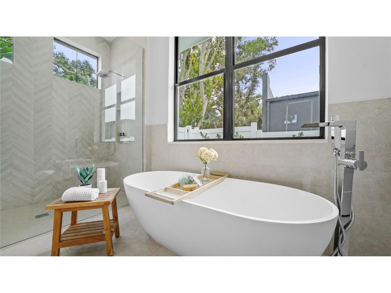 1915 Tulip Drive Sarasota FL 34239 A4673707 image33