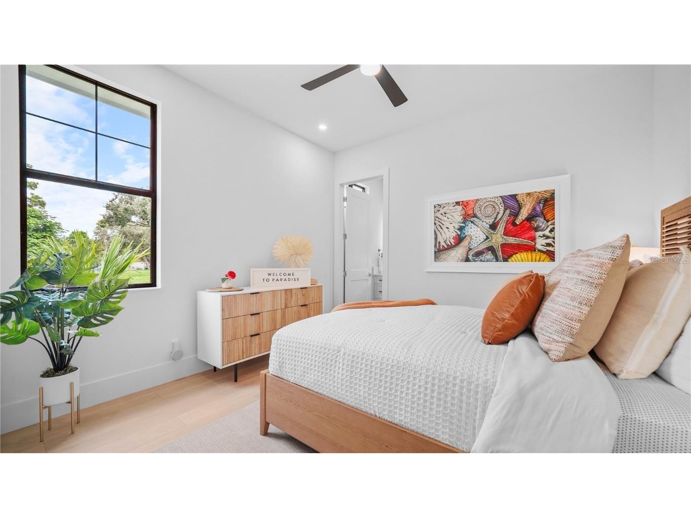 1915 Tulip Drive Sarasota FL 34239 A4673707 image39