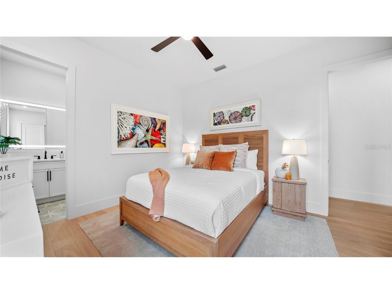 1915 Tulip Drive Sarasota FL 34239 A4673707 image40