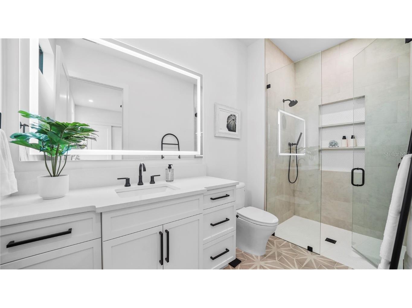 1915 Tulip Drive Sarasota FL 34239 A4673707 image42