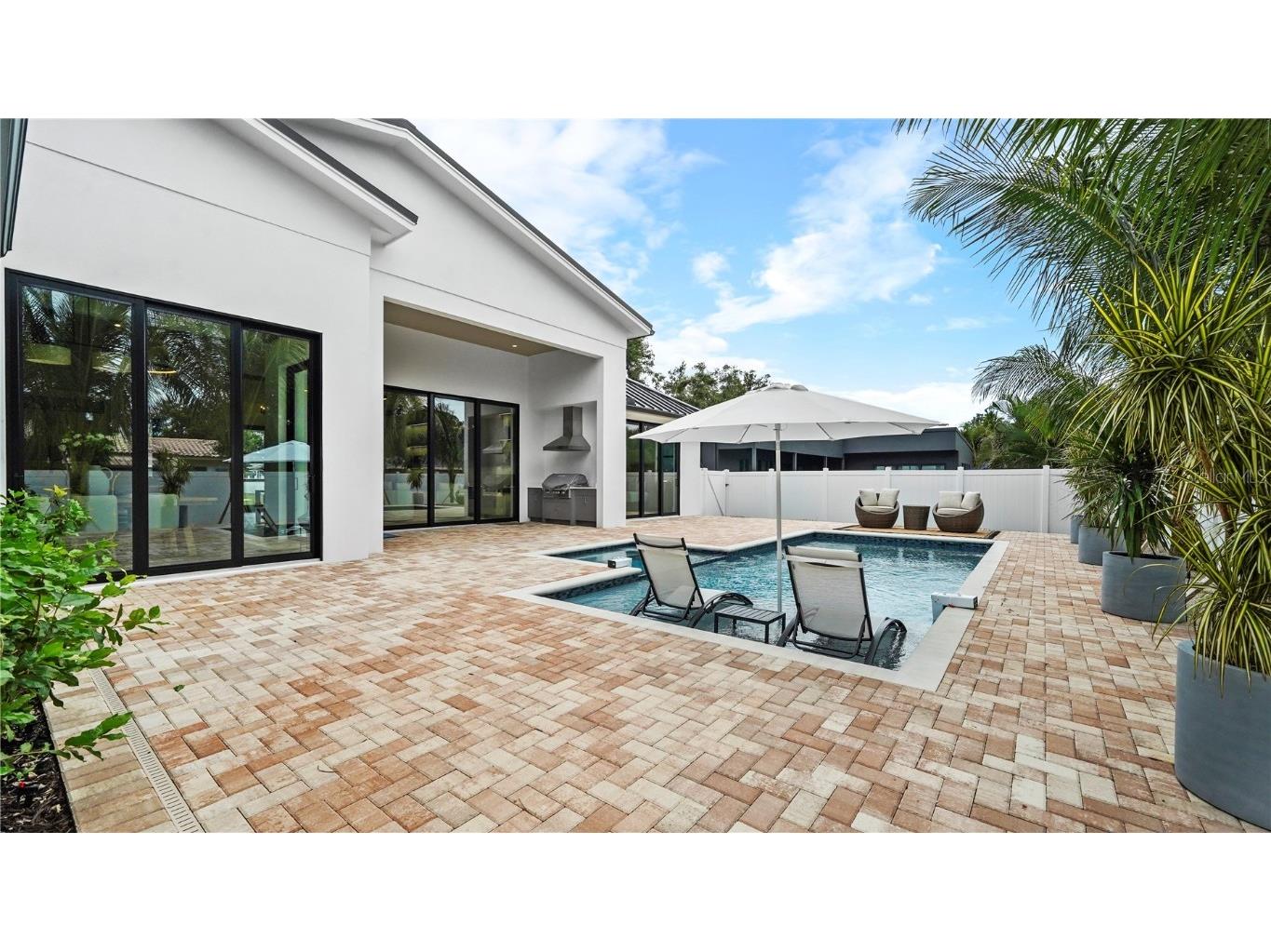 1915 Tulip Drive Sarasota FL 34239 A4673707 image44