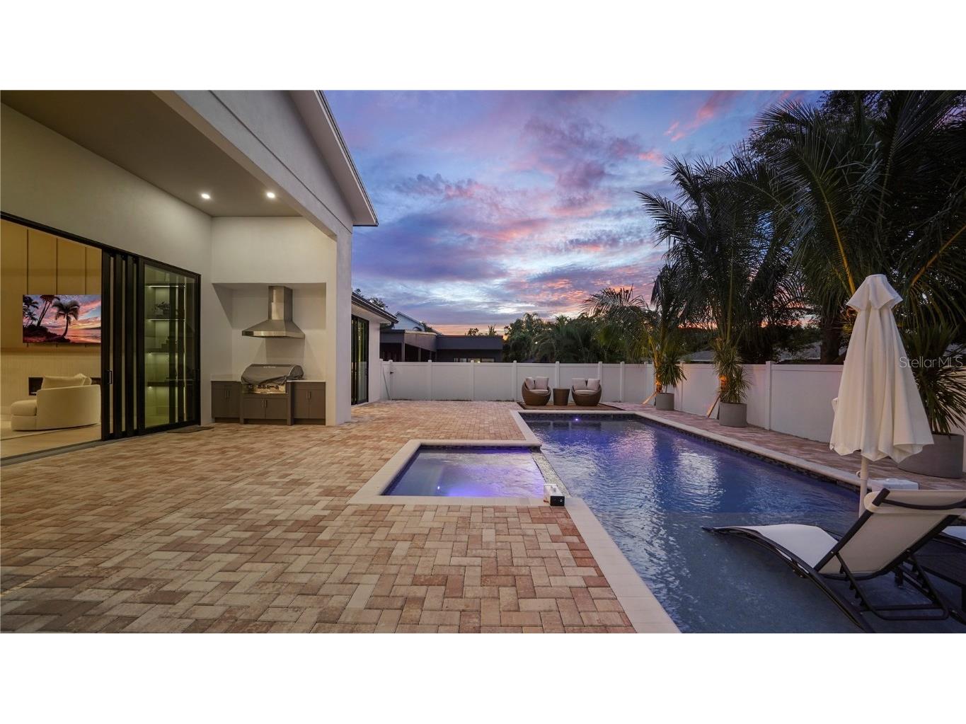 1915 Tulip Drive Sarasota FL 34239 A4673707 image47