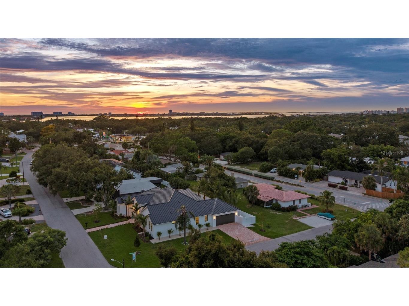 1915 Tulip Drive Sarasota FL 34239 A4673707 image49