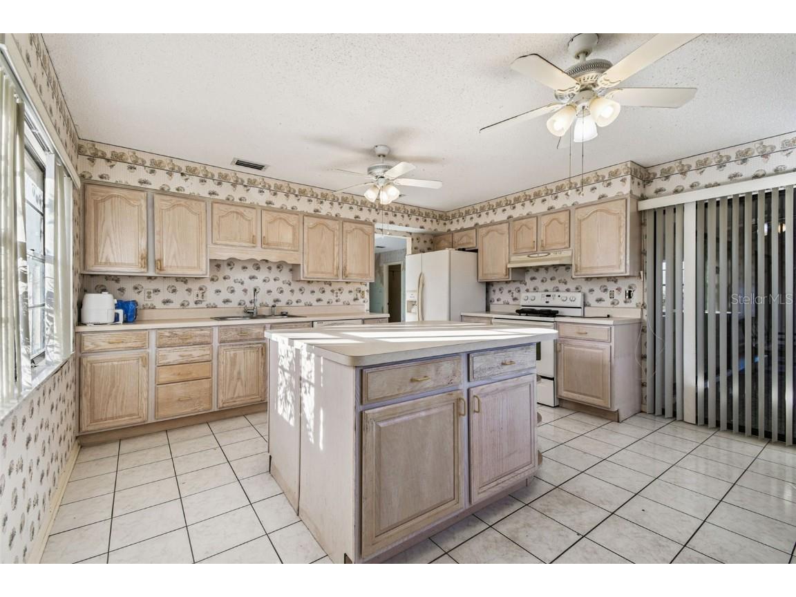 1915 W Del Webb Boulevard Sun City Center FL 33573 TB8457174 image9