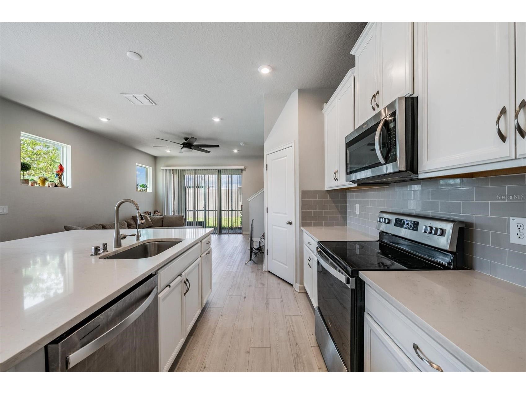 19153 Elsimont Isle Lutz FL 33558 TB8510266 image13