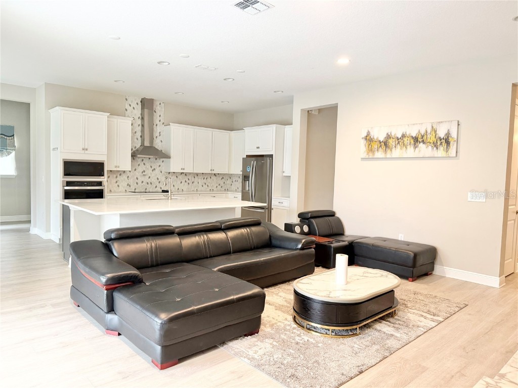 19153 Planetree Street Orlando FL 32827 O6363760 image2