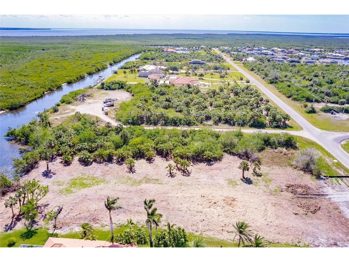 19155 Midway Boulevard Port Charlotte FL 33948 - MANCHESTER WATERWAY C7505665 image13