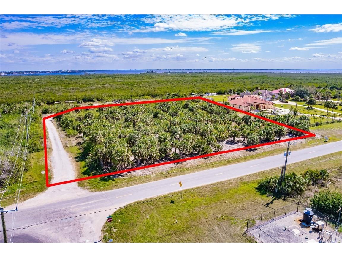 19155 Midway Boulevard Port Charlotte FL 33948 - MANCHESTER WATERWAY C7505665 image3