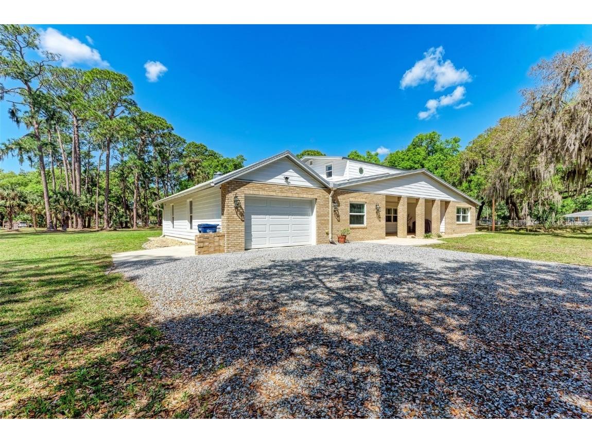 1916 70th Street Court E Bradenton FL 34208 A4603237 image1