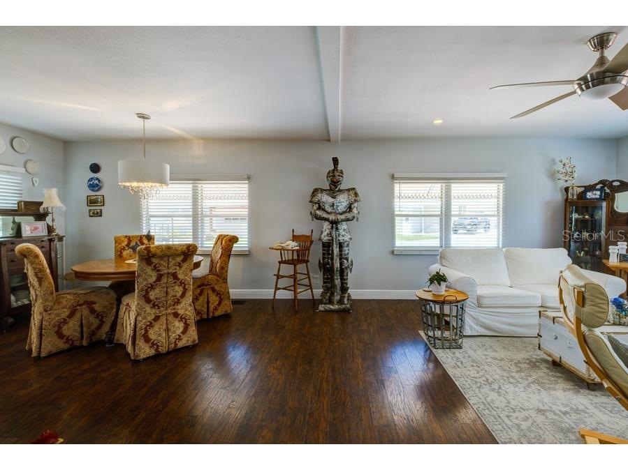 1916 Illinois Avenue Bradenton FL 34207 A4662475 image11