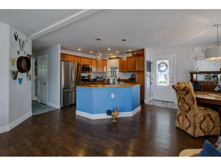 1916 Illinois Avenue Bradenton FL 34207 A4662475 image15