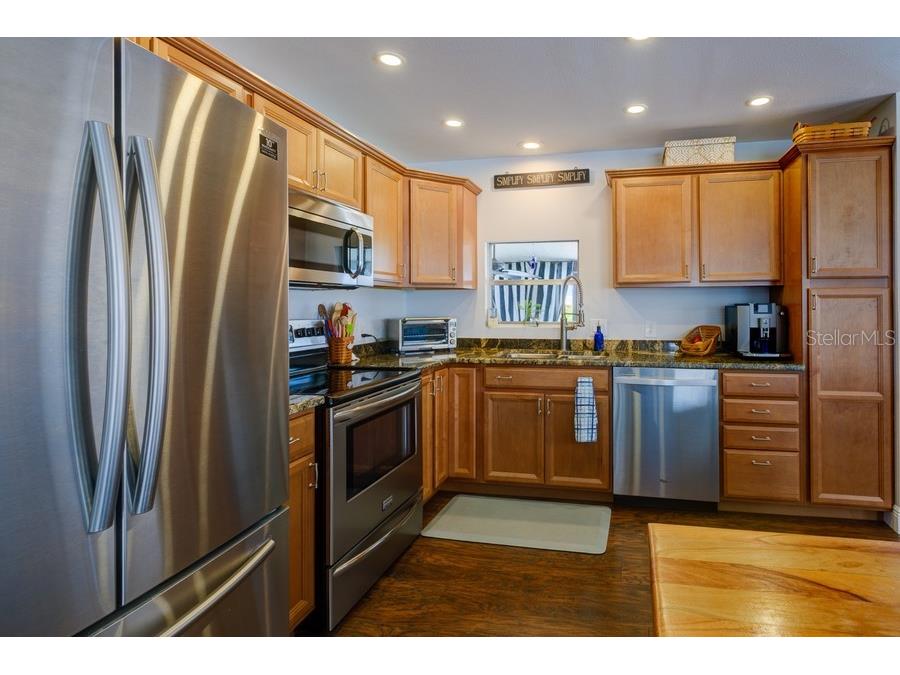 1916 Illinois Avenue Bradenton FL 34207 A4662475 image58