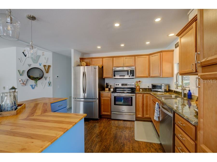 1916 Illinois Avenue Bradenton FL 34207 A4662475 image60